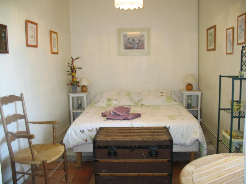 La Mesnagerie Bed and Breakfast Jarzé Δωμάτιο φωτογραφία